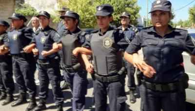Más de mil policías resguardan a pasajeras del transporte público en México para evitar abusos y violencia
