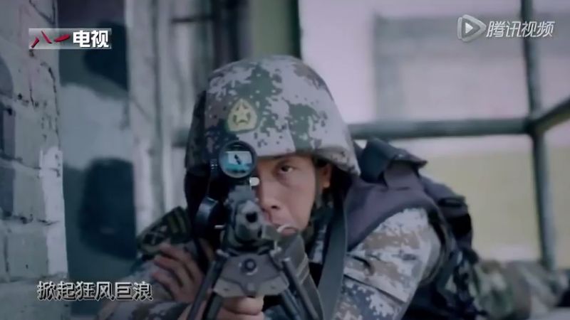 Ejército chino busca atraer jóvenes reclutas a ritmo de rap