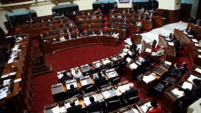 Parlamento de Perú sigue demoliendo a las "AFAP's"