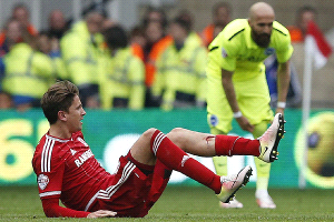 La escalofriante lesión que sufrió Gastón Ramírez en el ascenso de Inglaterra