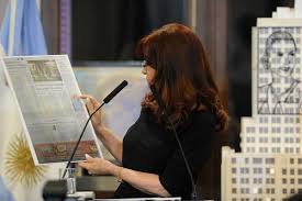 Diario "La Nación" tuvo que disculparse con Cristina por dar información falsa