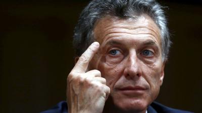 Clarín "esconde" escándalo que envuelve a Macri