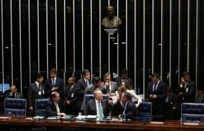 El 60% de los senadores que juzgan a Rousseff enfrenta causas en la Justicia