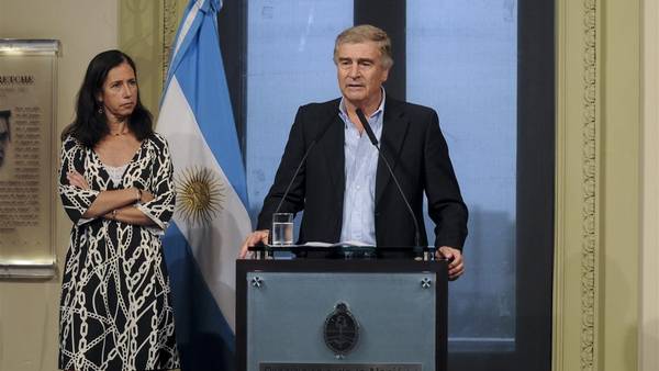 Colapsó red de telefonía celular en Argentina, reconoció el gobierno