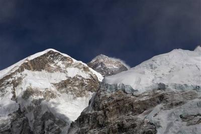 Alpinista holandés muere tras subir a la cumbre del Everest