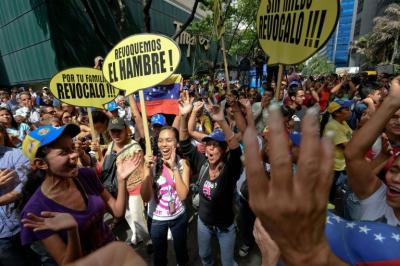 Movilización de opositores venezolanos convocada por Capriles dio pena: 500 personas