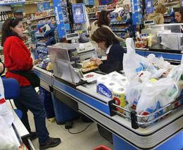 Empleados de supermercados van por un sueldo mínimo de 20 mil pesos