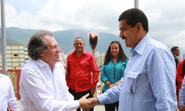 Maduro por Almagro: "Está abrazado a EEUU, le hacen cosquillas y él se siente contento"