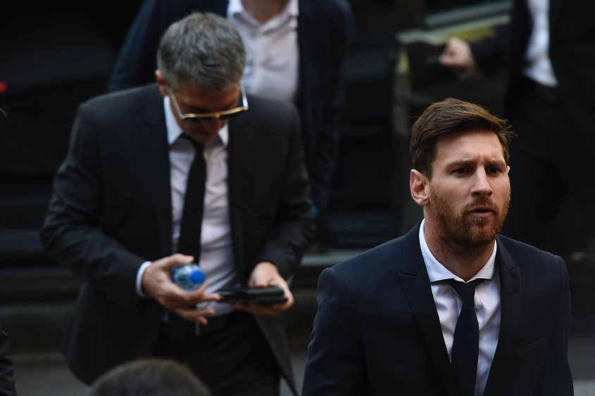 Messi: "Firmaba porque confío en mi papá, no pensé que me iba a engañar"