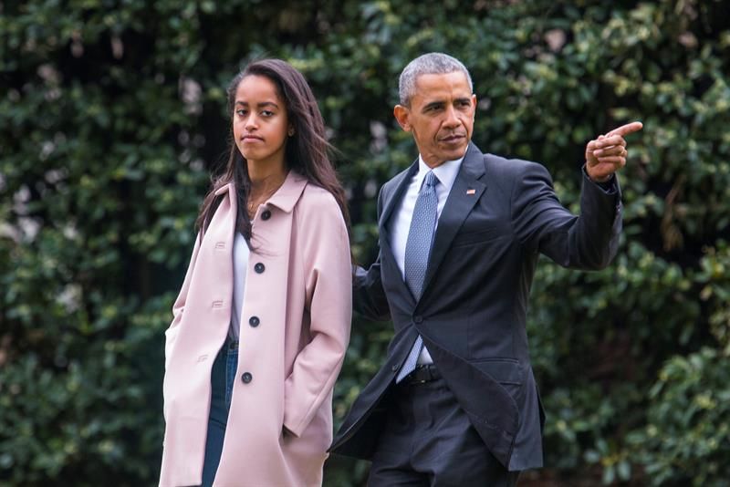 Obama no acudirá al funeral de Alí por coincidir con la graduación de su hija