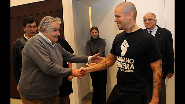 Mujica cantará en disco de Calle 13