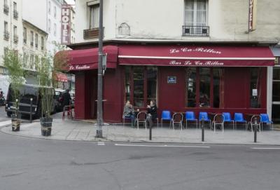 Un hombre siembra el pánico en unas terrazas de París con un fusil falso