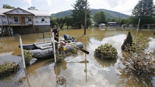 Inundaciones dejan 26 muertos en Virginia, EEUU