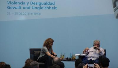 Agotador: los desafíos del intérprete de Mujica en Berlín