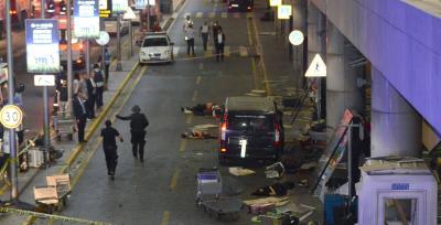 50 muertos y 60 heridos en bola de fuego terrorista en el aeropuerto de Estambul