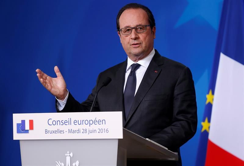 Hollande: El Reino Unido ha asumido un "riesgo" y "va a sufrir consecuencias"