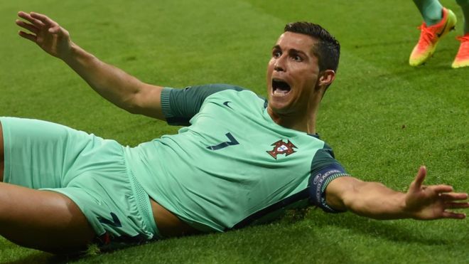 Un espectacular Cristiano Ronaldo lleva a Portugal a la final de la Eurocopa 2016