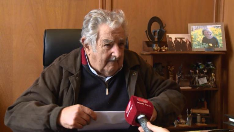 Mujica no quiere que el Frente Amplio termine como el Partido Colorado