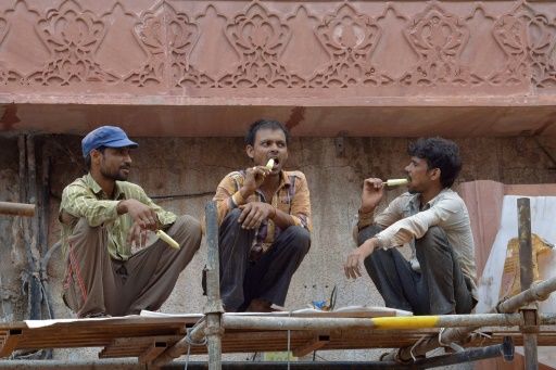 India ayudará a miles de trabajadores indios "hambrientos" en el Golfo Pérsico