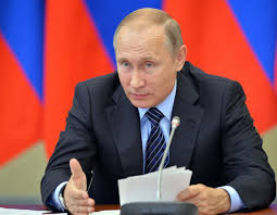 Putin desmiente el pirateo a los demócratas de EEUU, pero aplaude la filtración